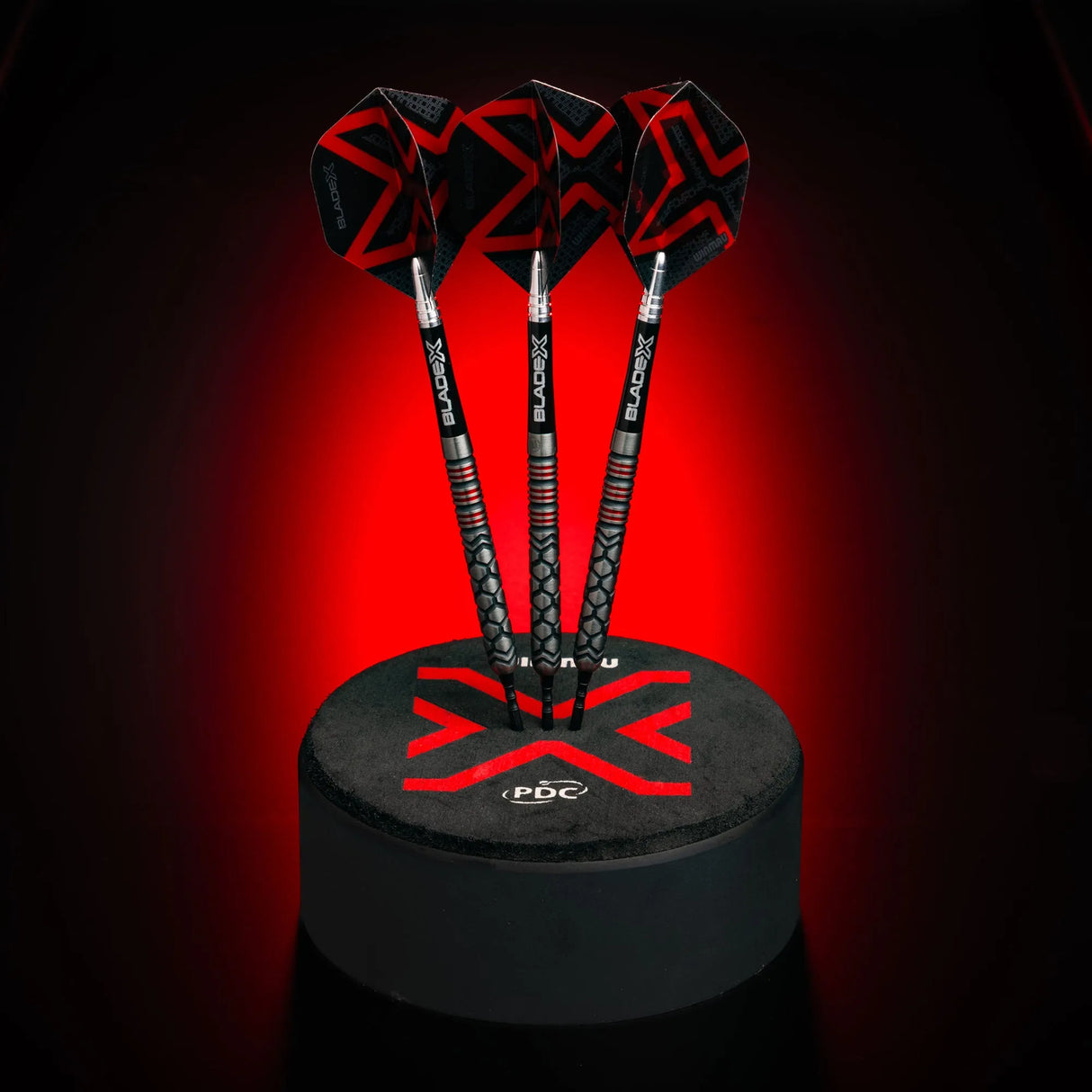 Winmau Prism Delta Metallic Black & Red Premium Standard Dart Flights-4-Premier Darts