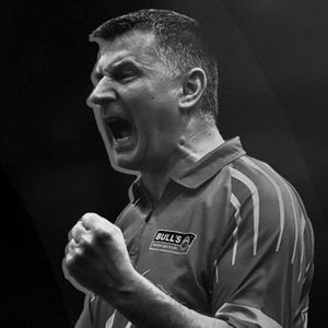 krzysztof-ratajski-premier-darts-bulls-de-shop-min-Premier Darts